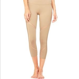 ALO Yoga Crop Leggings NWOT